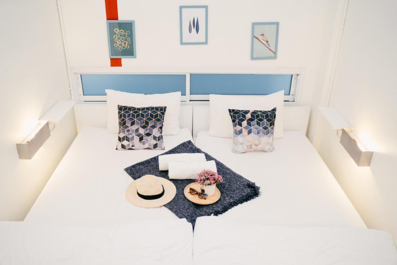 Qilombo Hostel Silom - Hq กรุงเทพมหานคร ภายนอก รูปภาพ